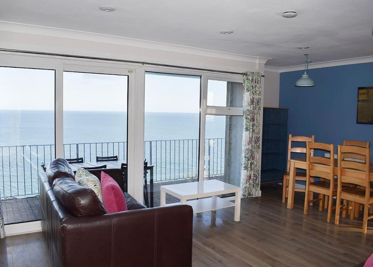 ホテルLeonards Cove Stoke Fleming エクステリア 写真
